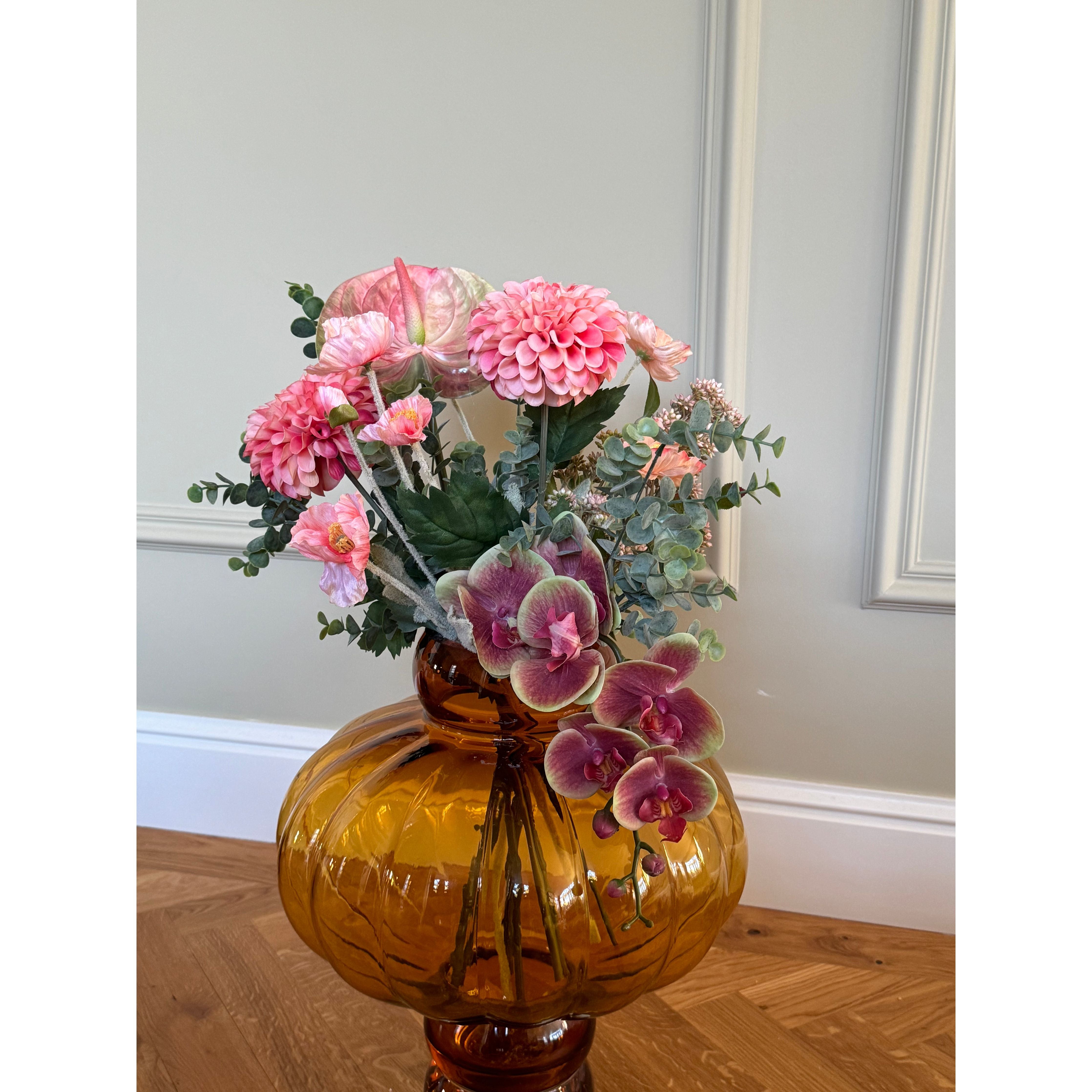 ROMANTIC BOUQUET