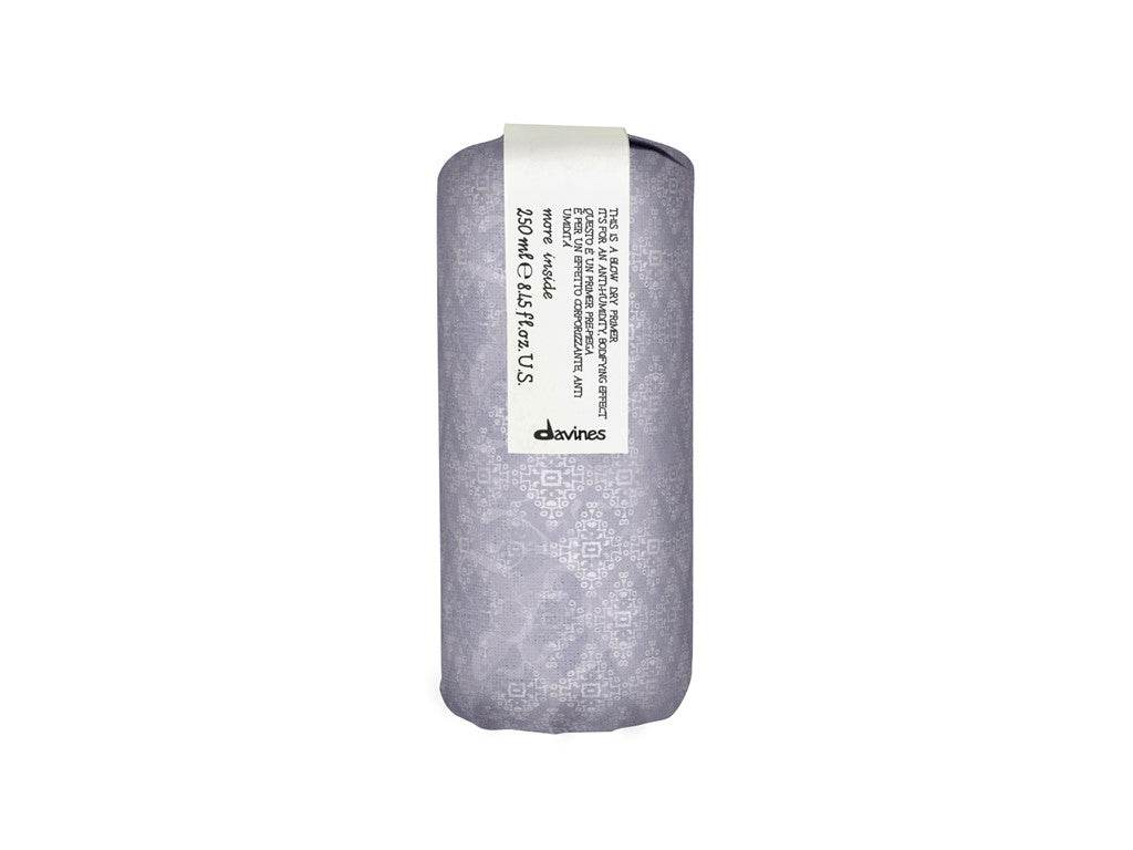 More Inside: Blow Dry Primer 250 ml.
